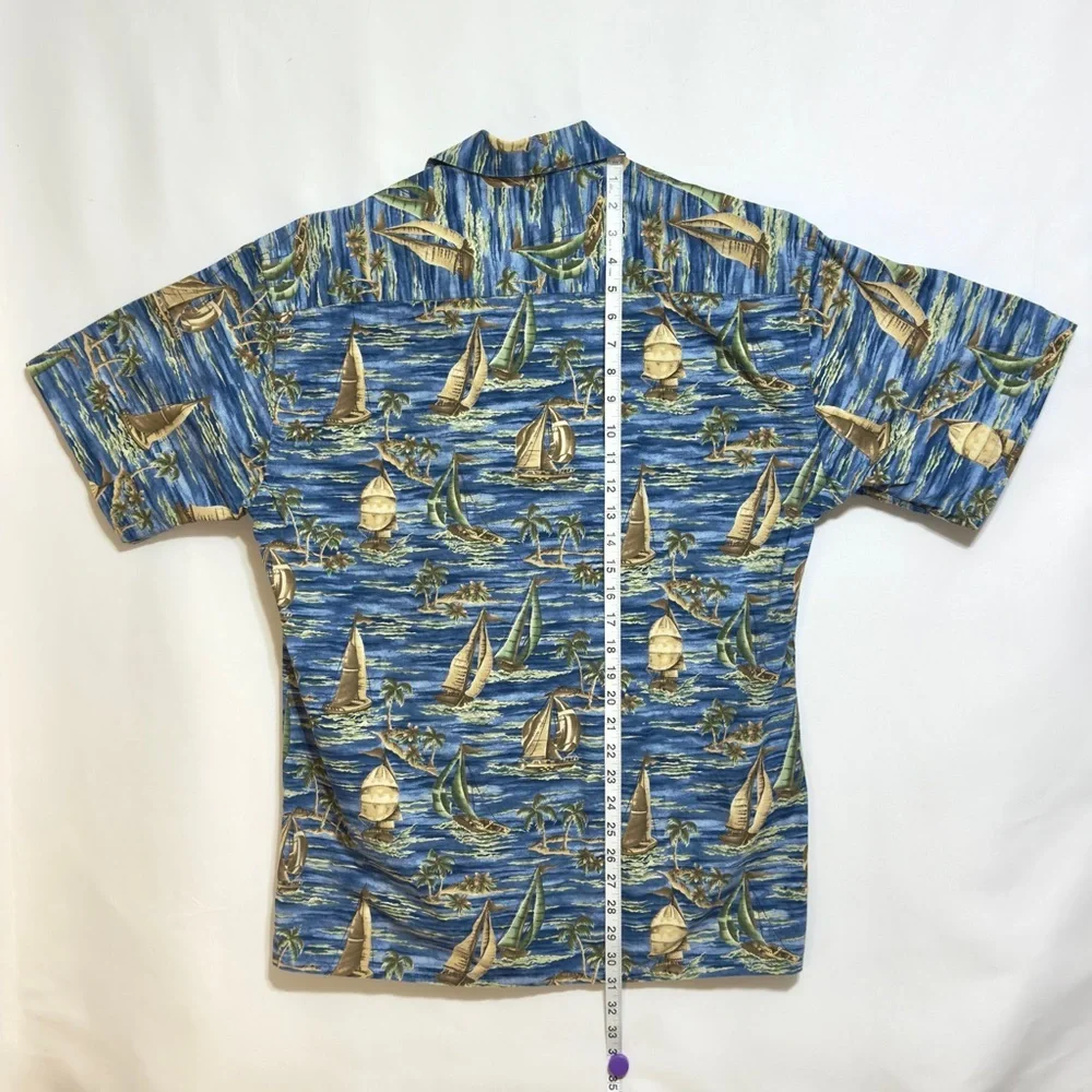 Pierre Cardin‎ Sailboat Button Down Short Sleeve Shirt Size M ~ Perfect